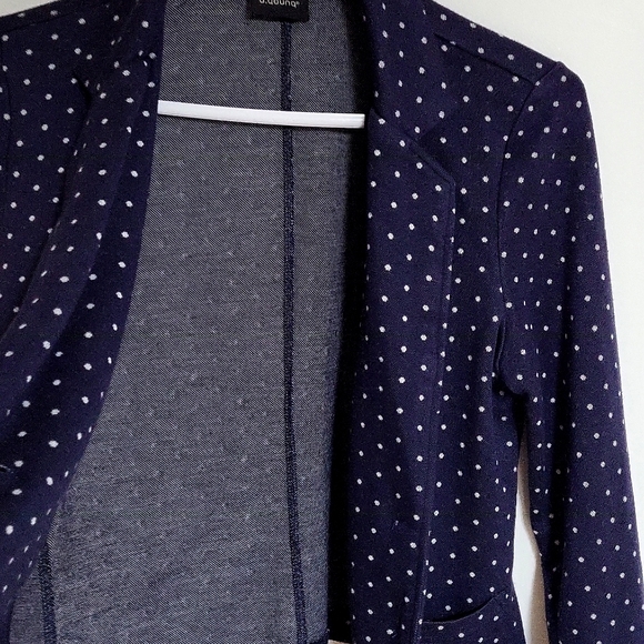 b.young women's blazer,blue with white polka dots,pre-owned US XS - Picture 7 of 9